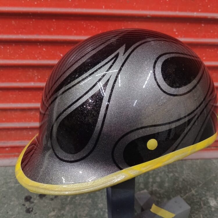 ジョッキーヘルメットのサムネイル画像