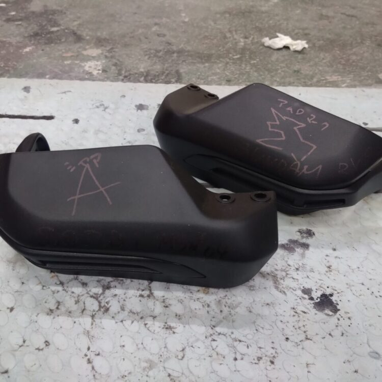 ヤマハ TRACER9 ハンドガードのサムネイル画像