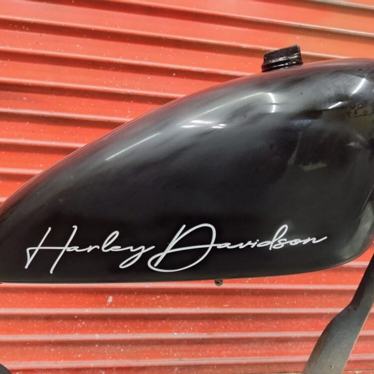 ハーレー 社外スポタンのサムネイル画像