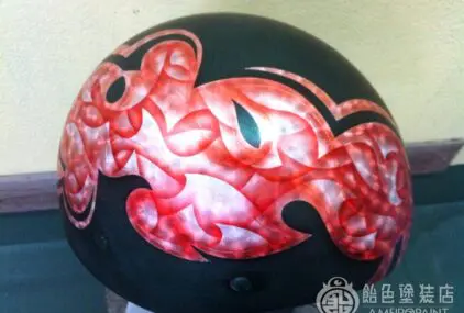 アウトローヘルメット【リーフ グラフィック】のサムネイル画像