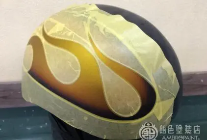 ダックテールヘルメット【左右非対称フレイムス】のサムネイル画像