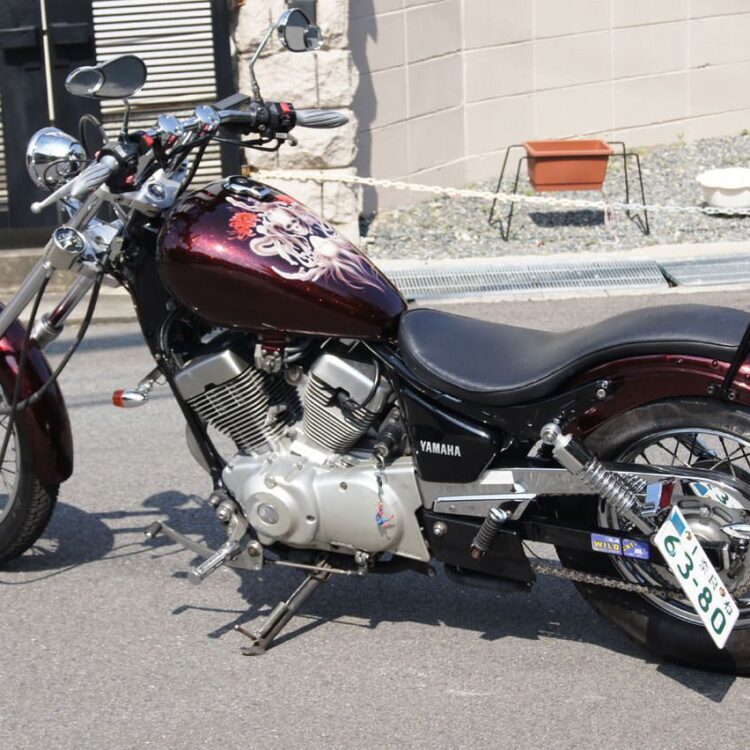 ヤマハ ビラーゴ250【悪魔 コラボペイント】のサムネイル画像