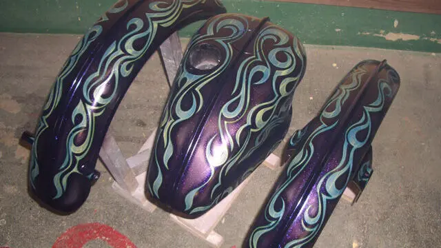 ハーレー 04FXSTD【モヒカンフェンダー】のサムネイル