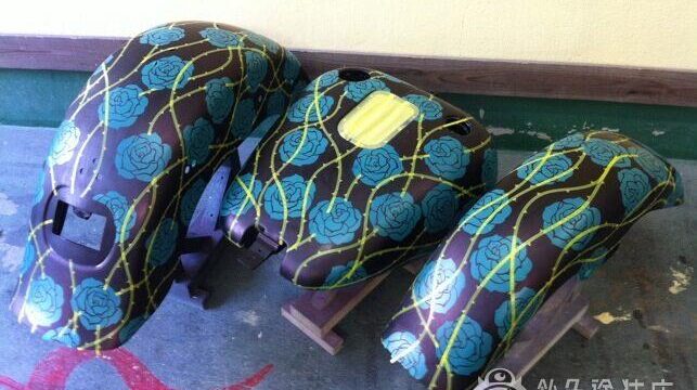 ハーレー 09FLSTF【薔薇】のサムネイル