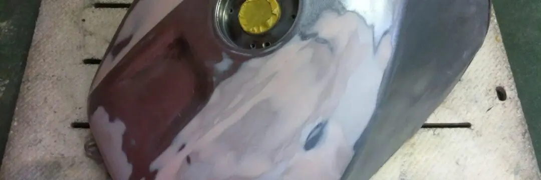 スズキ GSX-R 750 タンク【CBRレプソル フェイク】のサムネイル