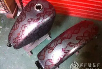 ハーレー EVOソフテイル【オークリーフ グラフィック】のサムネイル画像