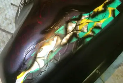 ハーレー 04FLHRC【リーフ グラフィック】のサムネイル画像