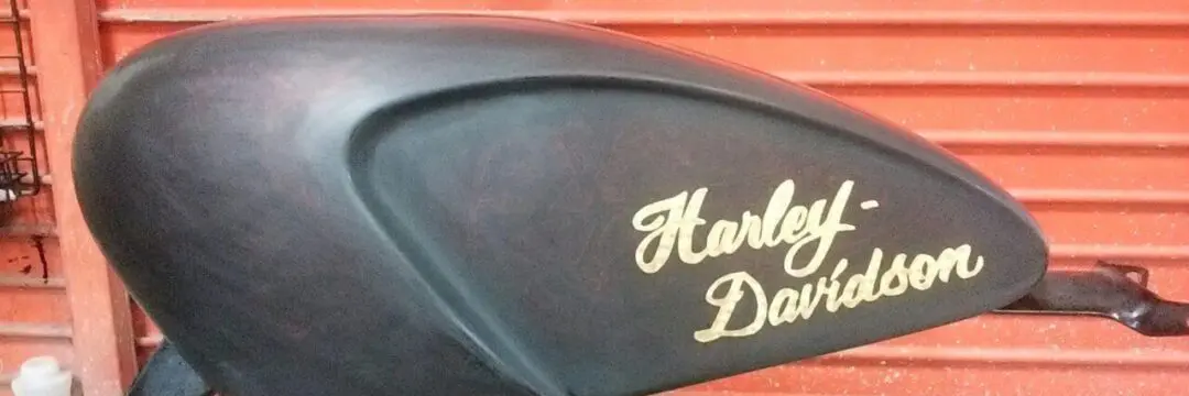 ハーレー レガシータンク【ゴールドリーフ レタリング】のサムネイル