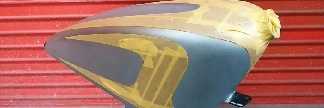 ハーレー カスタムタンク【マットキャンディ スキャロップ】のサムネイル