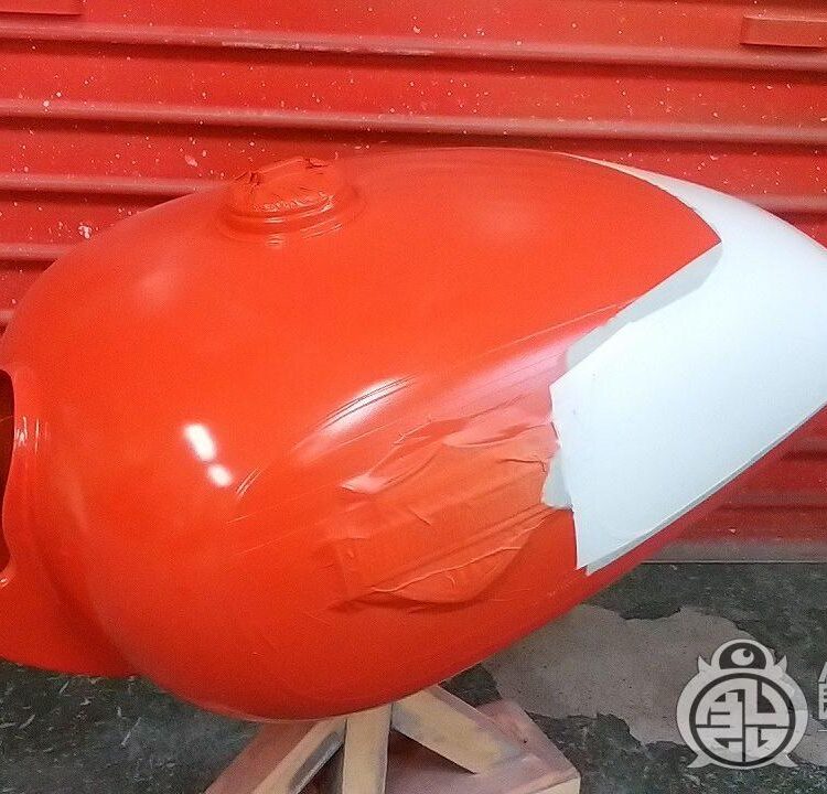 ハーレー XLH タンク【ソリッド 3カラー】のサムネイル画像