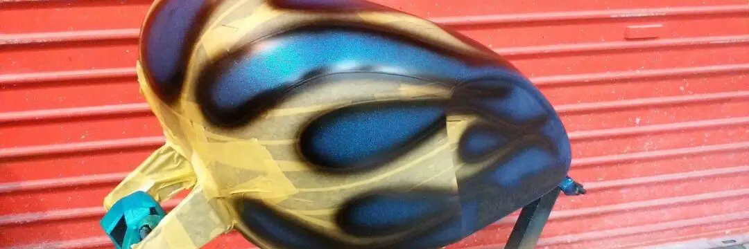 ハーレー レガシータンク【ブルーフレイムス】のサムネイル