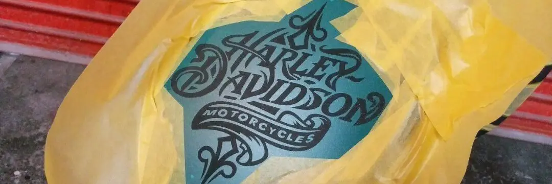 ハーレー レガシータンク【キャンディブラック フレイムス】のサムネイル