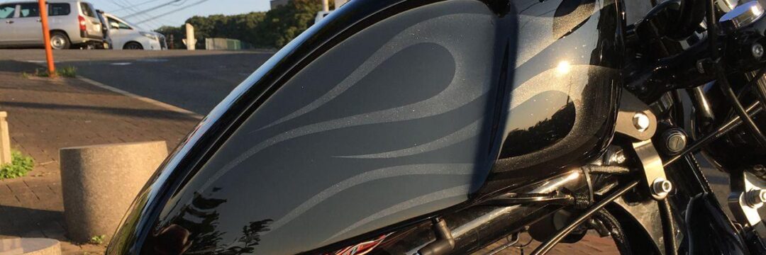 ハーレー レガシータンク【キャンディブラック フレイムス】のサムネイル