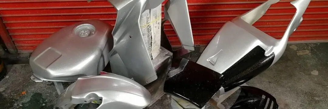 ホンダ NSR250【バーガンディ】のサムネイル