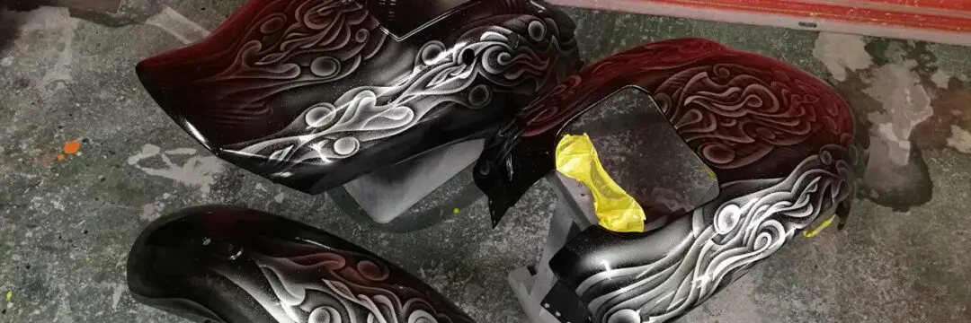 ヤマハ V-MAX【レッド グラフィック】のサムネイル