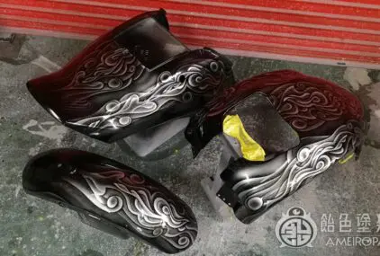 ヤマハ V-MAX【レッド グラフィック】のサムネイル画像