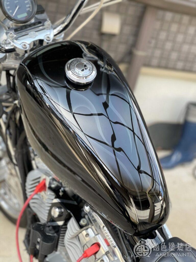 M-131  H-D SportSter Tank [Black Flames]