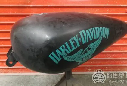 ハーレー XL1200タンク【マットイーグル】のサムネイル画像