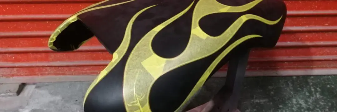 ヤマハ V-MAX ダミータンク【ブランデーワイン フレイムス】のサムネイル