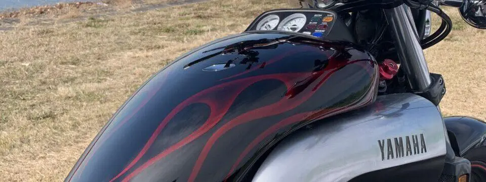 YAMAHA V-MAX Dummy Tank [Brandy-Wine Flames]のサムネイル