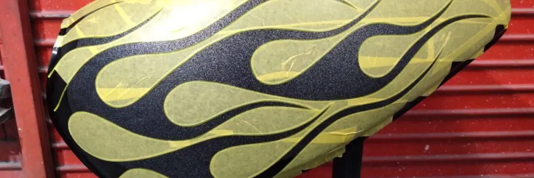 カワサキ ゼファー1100【ゴールド火の玉フレイムス】のサムネイル