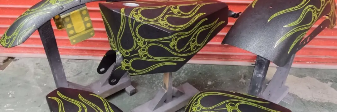 ハーレー XL1200v【フレイムス in グラフィック】のサムネイル