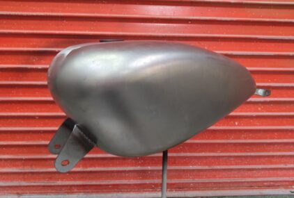 ハーレー 社外スポタンのサムネイル画像