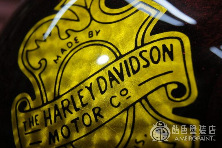オークリーフの細いライン上にもフレークを入れることにより、リーフとフレークを楽しめる仕様になっています♪ ハーレー 98FXD タンク【ゴールドリーフ オークリーフ】
