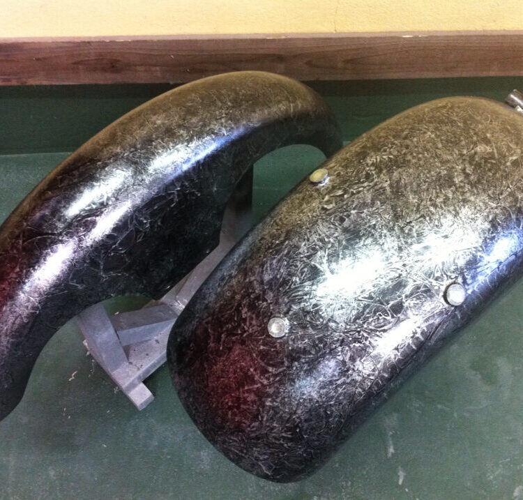 ハーレー 98FXD社外フェンダー【ラップペイント】のサムネイル画像