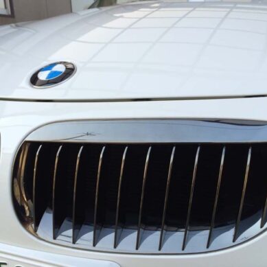 O-047　 BMW グリル 【メッキ オン カラークリアー】のサムネイル画像