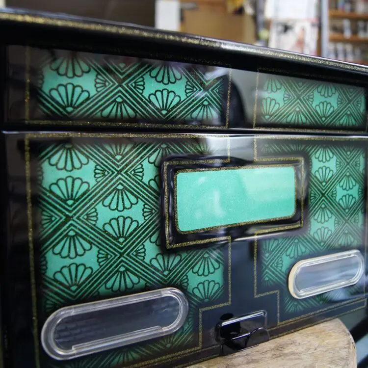 郵便ポスト　カスタムペイント　フレイムス カスタムペイント工程 郵便ポスト【奈良フレイムス】 | 飴色塗装店