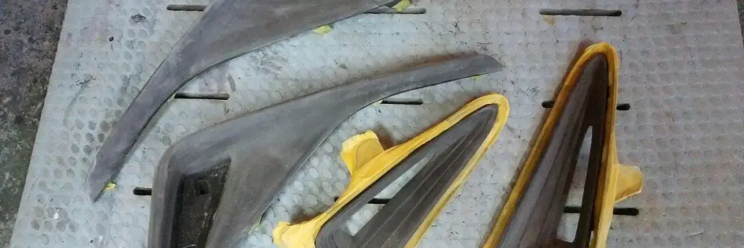 トヨタ C-HR エアロ【レインボーフレーク】のサムネイル