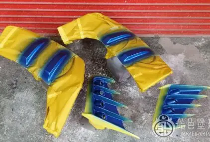 トヨタ C-HR エアロ【レインボーフレーク&指定ブルー】のサムネイル画像