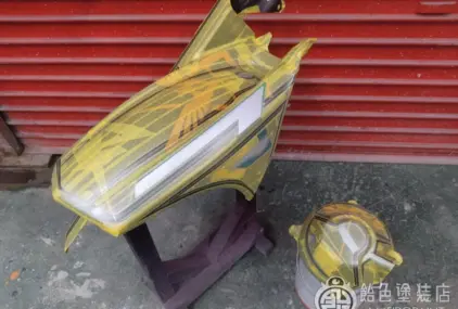 ヤマハ TRACER9 リアフェンダー&クラッチカバー【ゴールド・シルバーリーフ】のサムネイル画像