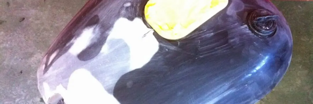 ハーレー FLSTF タンク【エアブラシのベース】のサムネイル