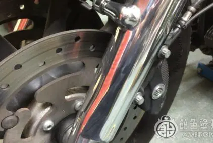 ハーレーローキン【フロントフォークのポリッシュ】のサムネイル画像