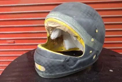 ボートレースヘルメット【カーボン&レタリング】のサムネイル画像