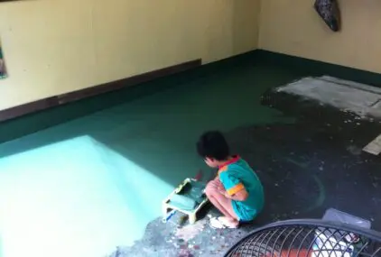 ペンキ塗りのサムネイル画像